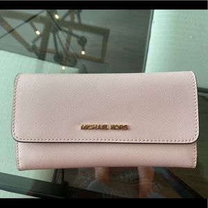 Michael Kors pale pink wallet